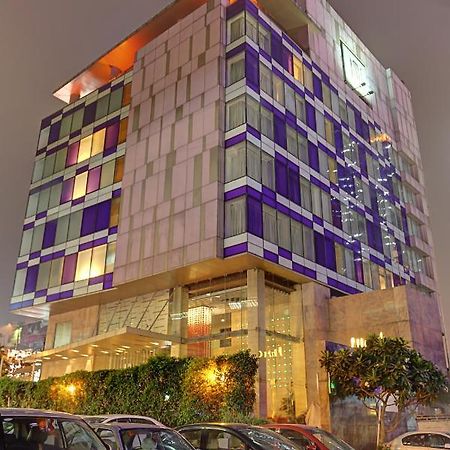 Mosaic Hotel, Noida Exterior photo